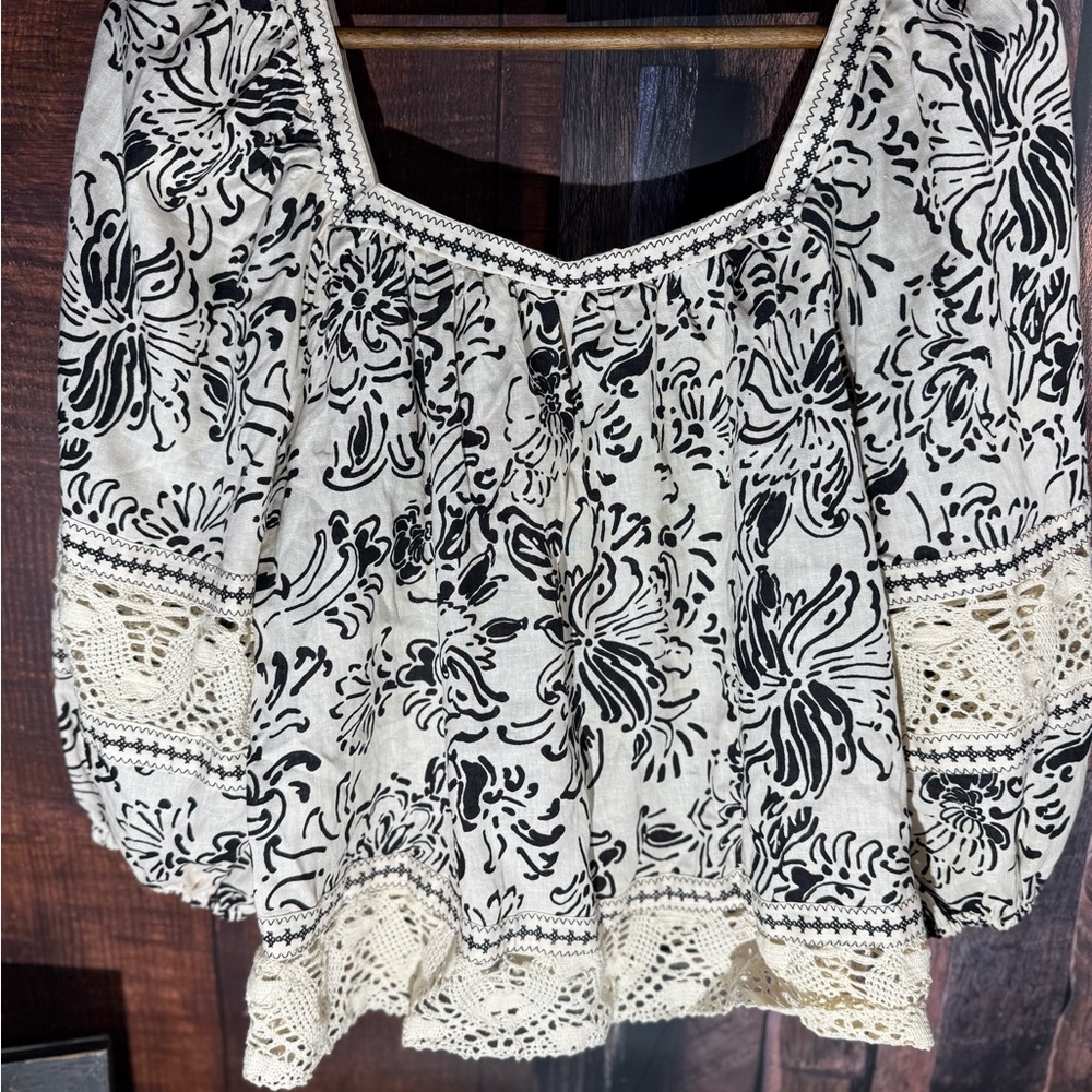 Christian Siriano Black and Cream Floral Blouse